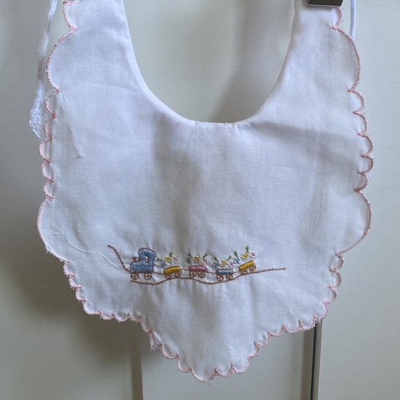 Vintage (‘81) Embroidered Bib - Picture 1 of 6